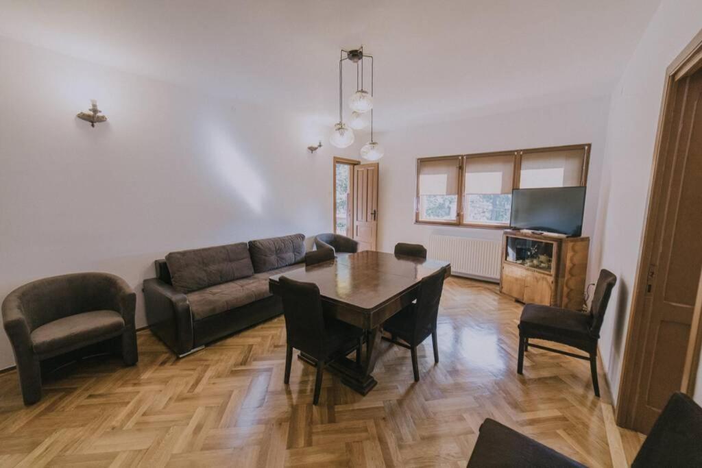 Predoi's Place * Sinaia